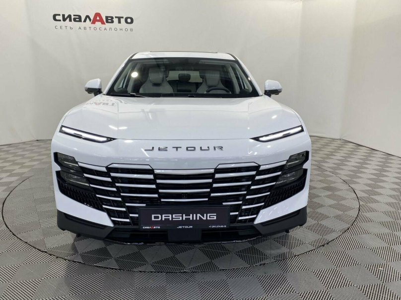 Машина Jetour Dashing