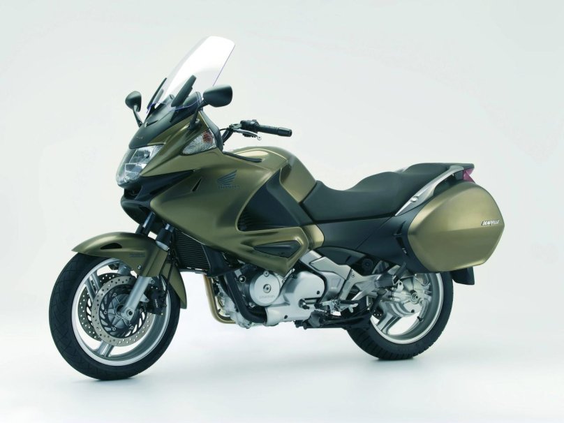 Хонда Девиль 700