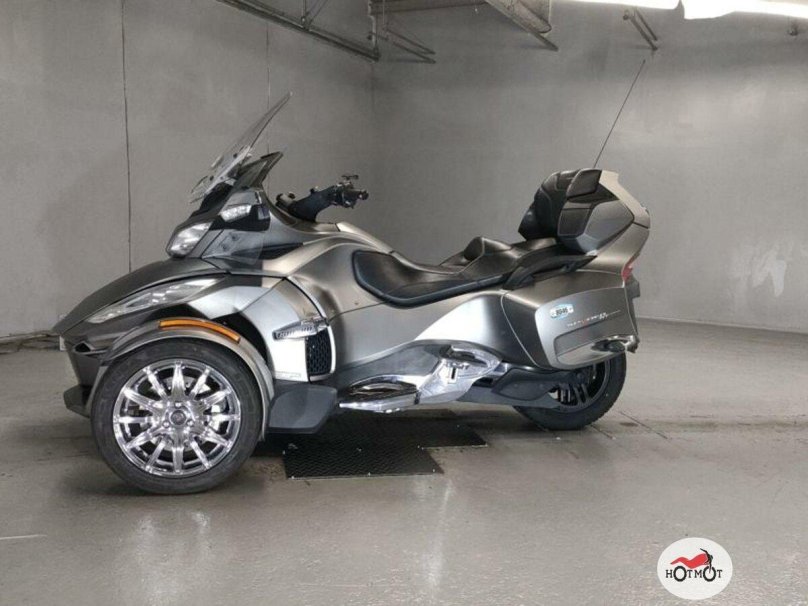 Трицикл BRP can-am Spyder