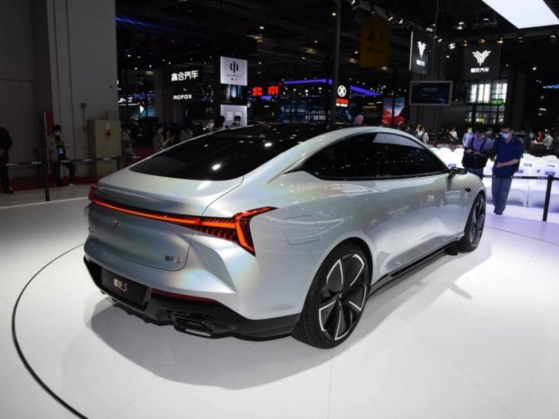 Neta s электрокар