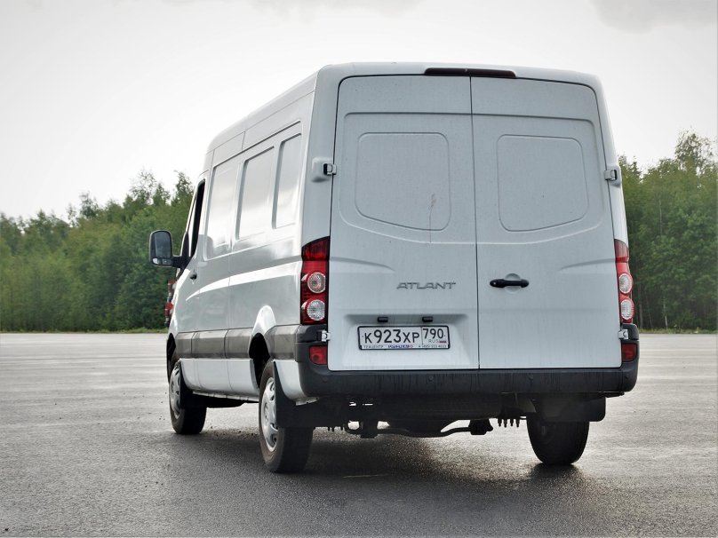 Соллерс Атлант грузовой фургон