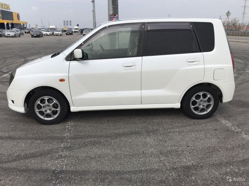 Митсубиси Мираж Динго 1999