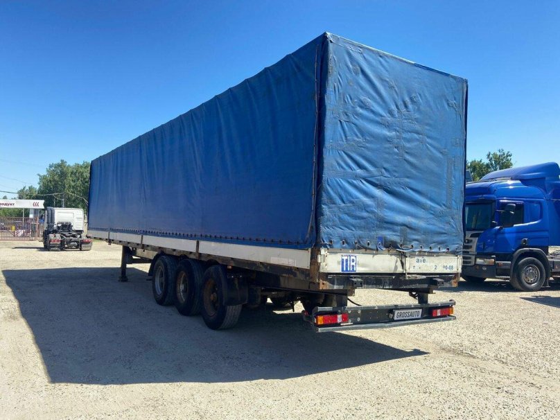 Самосвальный полуприцеп Шварцмюллер