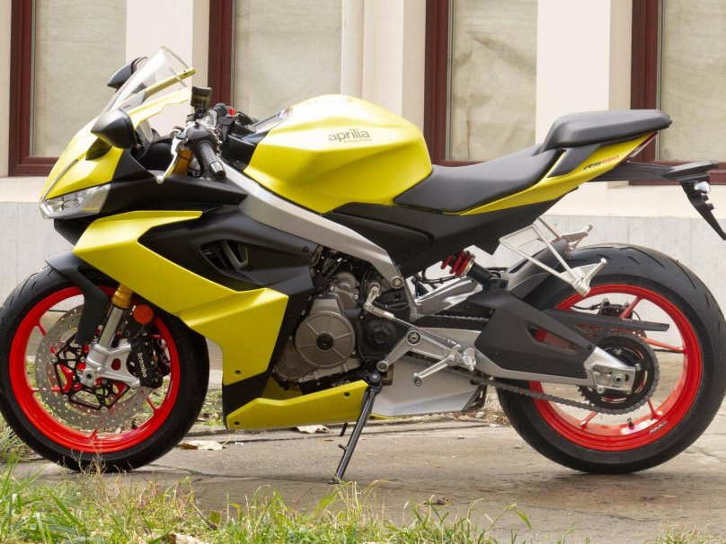 Мотоцикл Aprilia RS 660