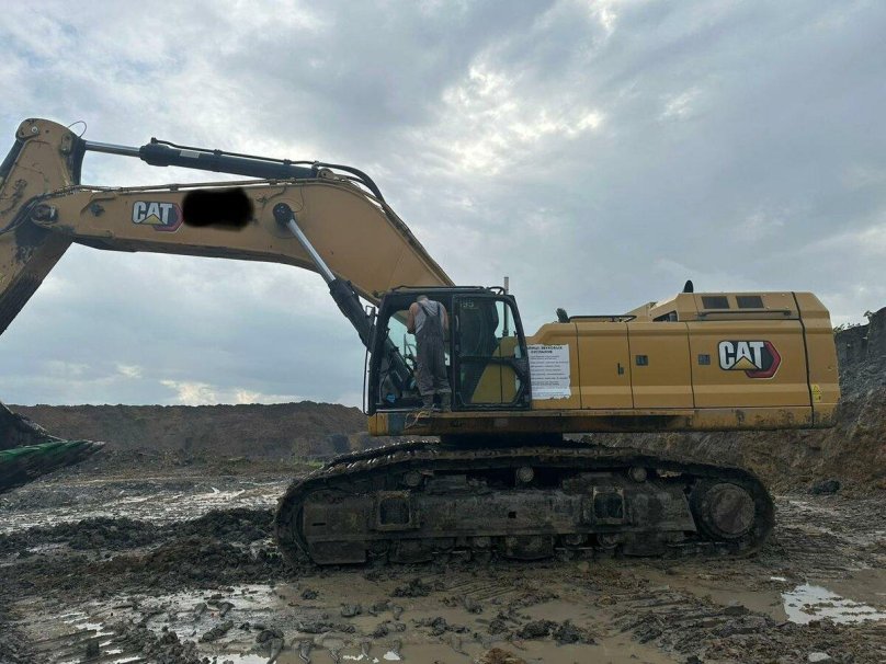 Минитрактор Катерпиллер гусеничный