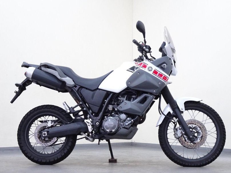 Yamaha e500 White