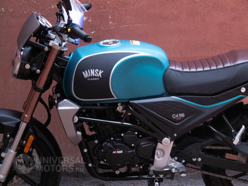 Мотоцикл m1nsk c4 300