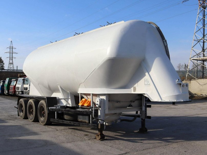 Цементовоз полуприцеп