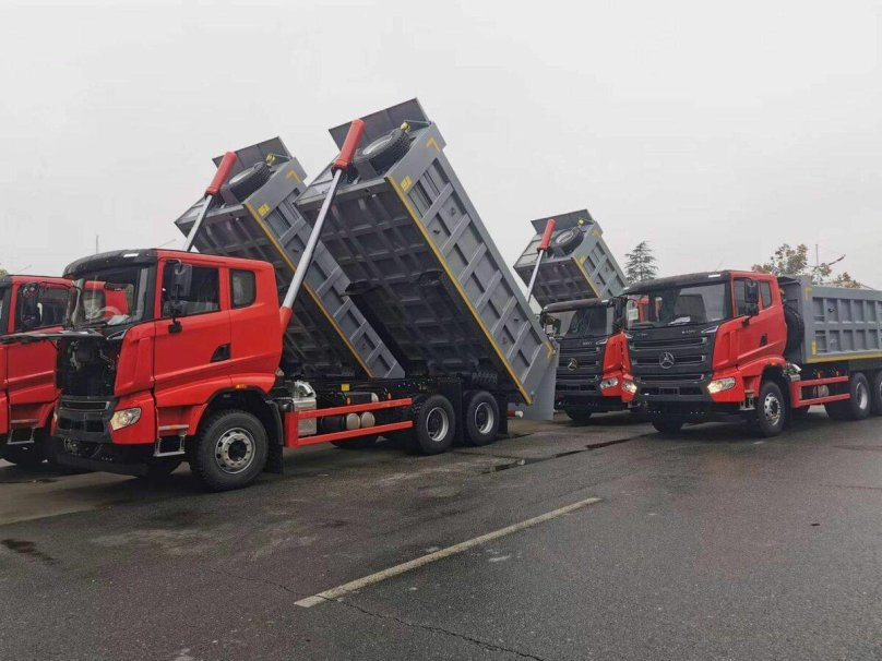 Самосвал sany