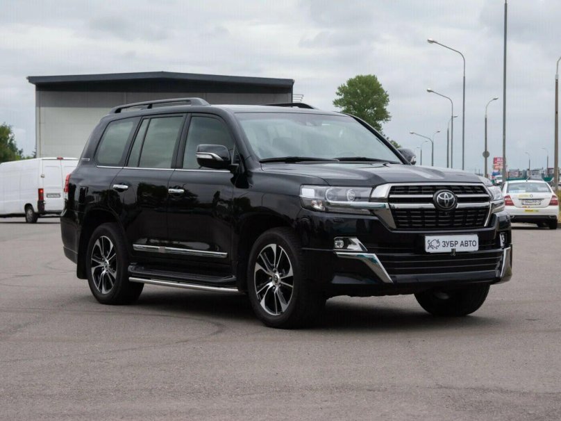 Тойота ленд Крузер 200 2020
