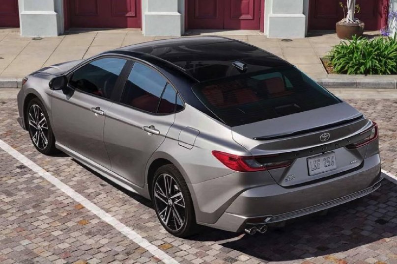 Новая Тойота Камри 2025