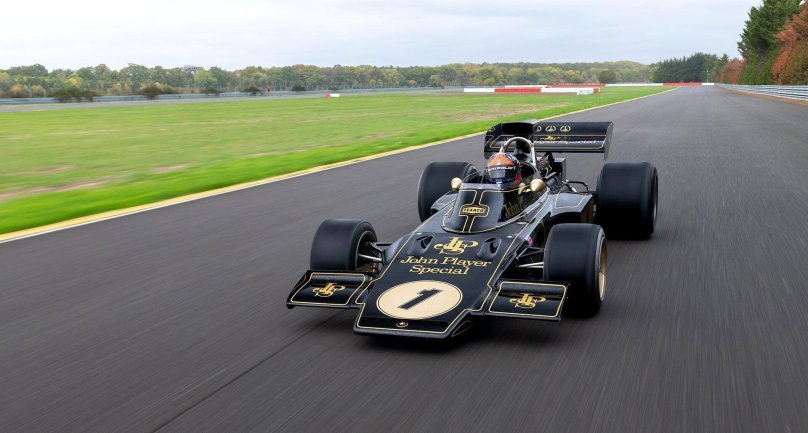 Сборная модель f1 Lotus