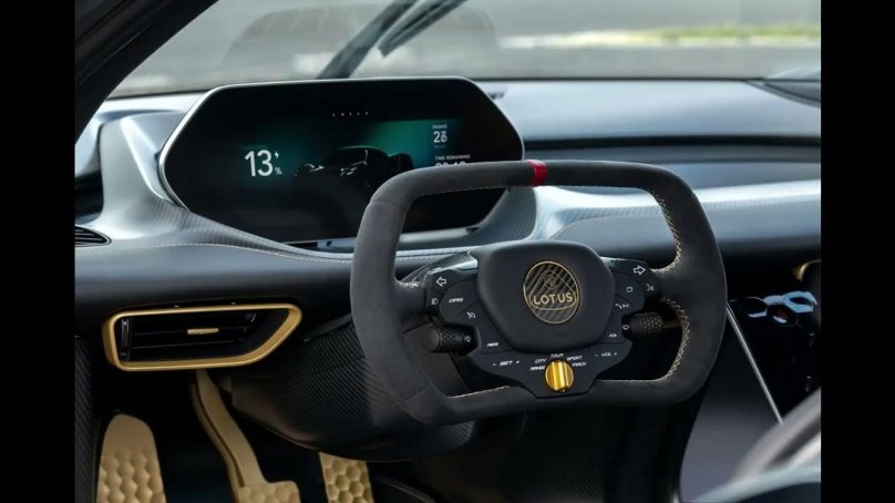 Лотус Evija 2022