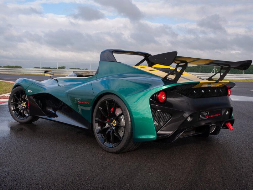 Лотус спорткар