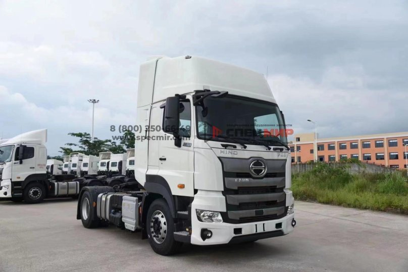 Седельный тягач Хино