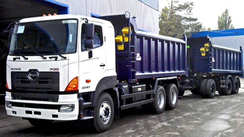 Зерновозы Хино 700