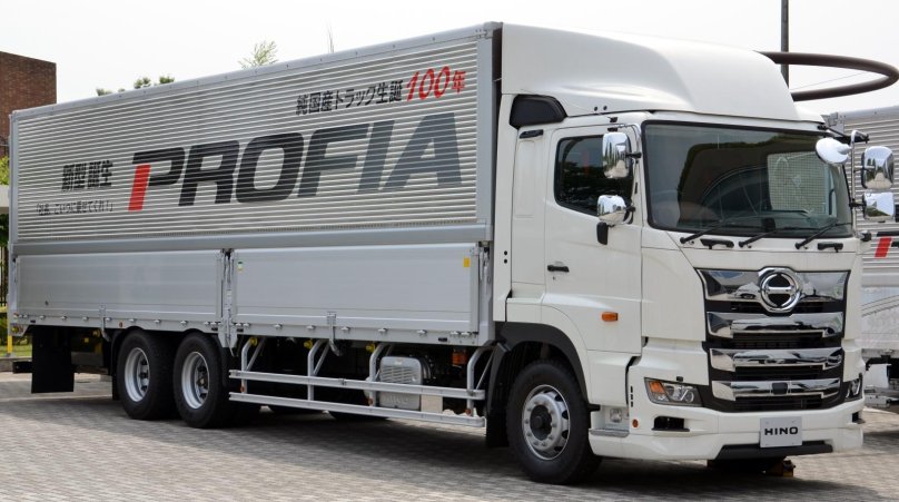 Hino 700 Profia