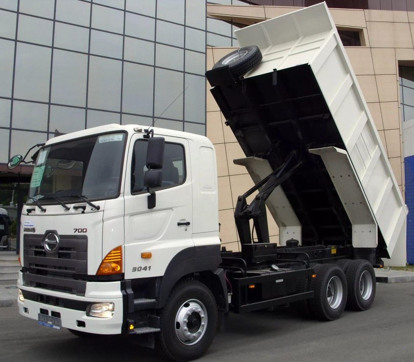 Hino 700 самосвал