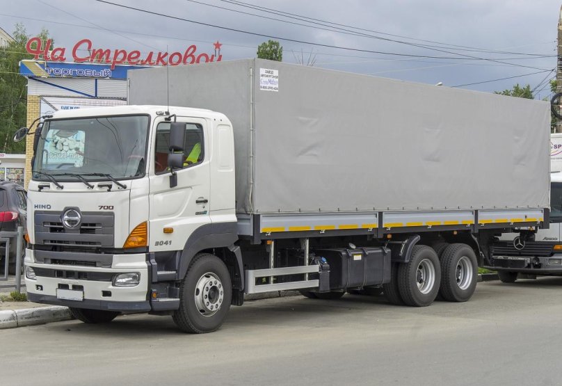 Хино 700 бортовой