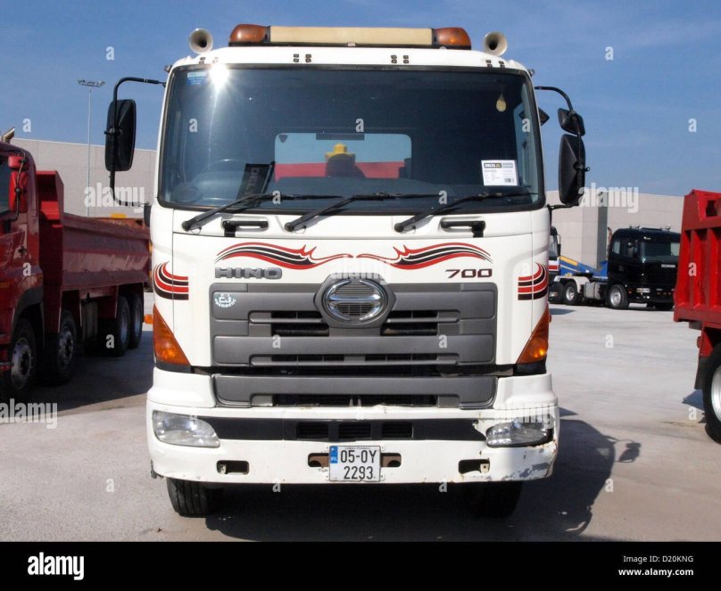 Hino 700 тягач