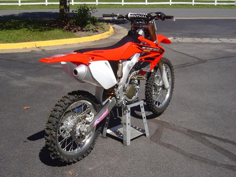 Мотоцикл Honda CRF 2004