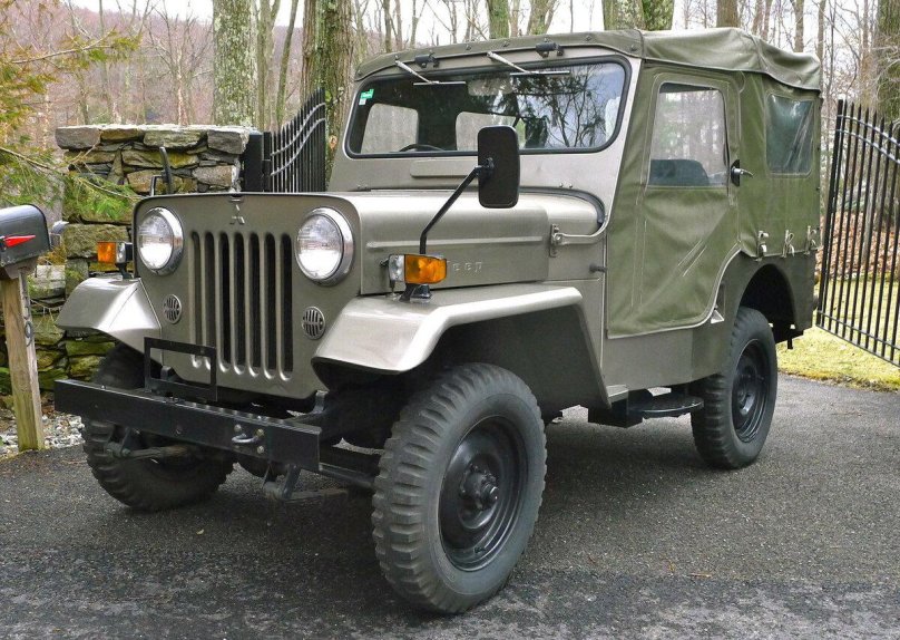 Mitsubishi Jeep j37