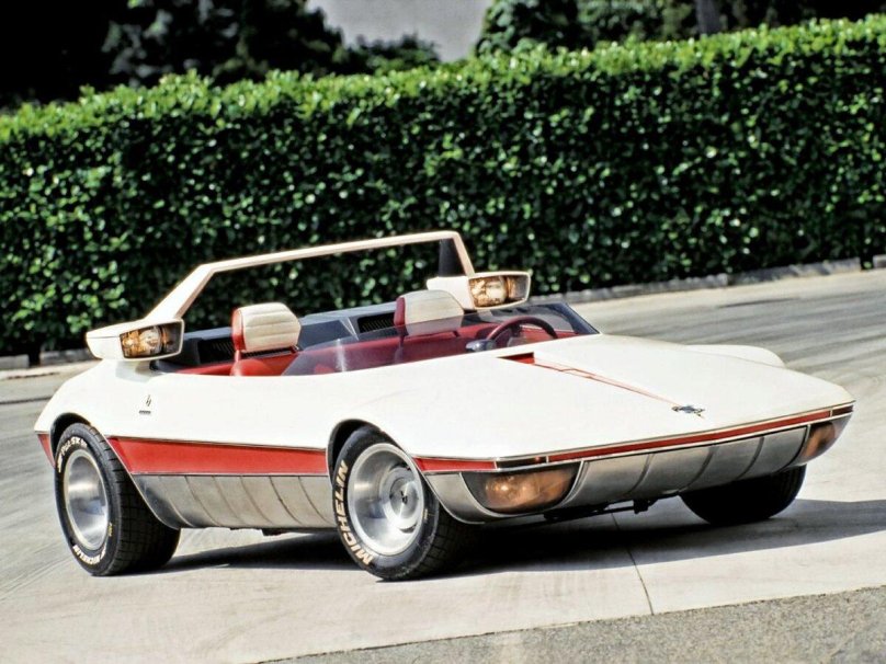 Bertone Runabout