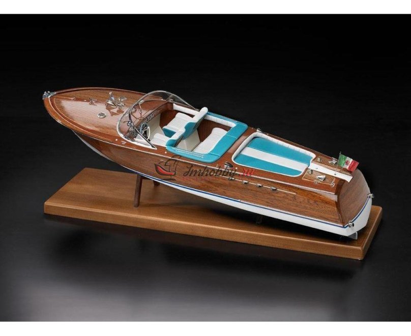 Лодка Riva Aquarama