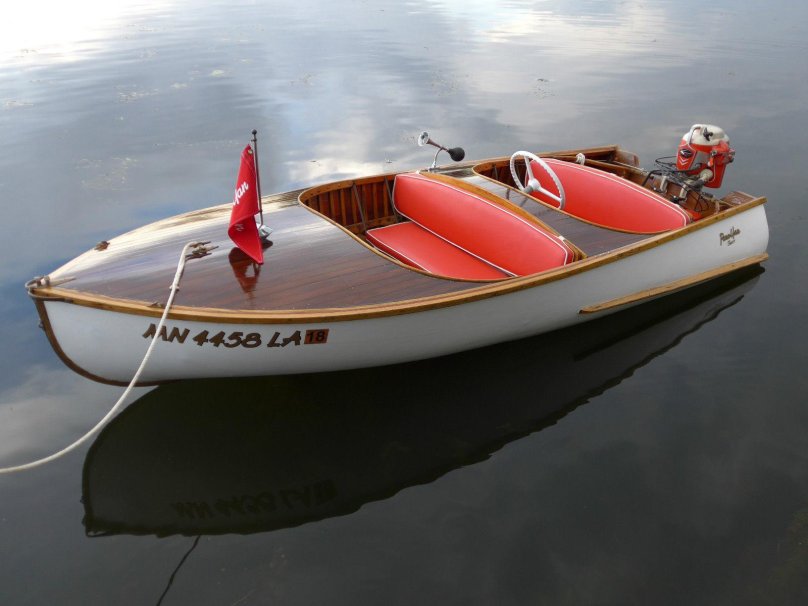 Runabout лодка