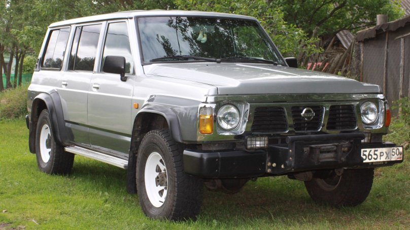 Ниссан Патрол y60