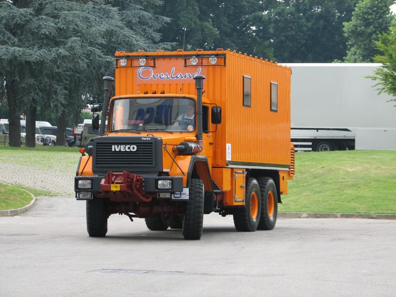 Урал-Iveco 330.30 ANW