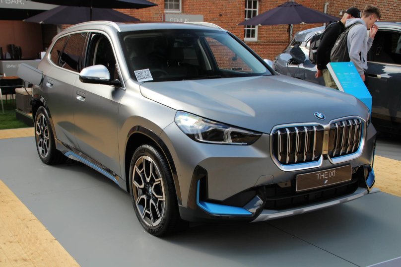 БМВ Икс 1