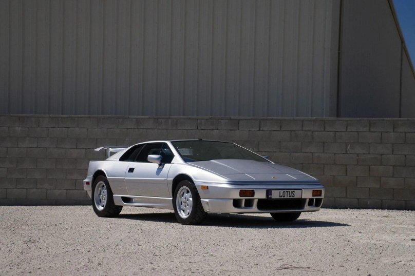 Lotus Esprit s4
