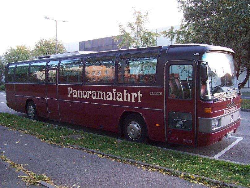 Автобус Мерседес Бенц о303