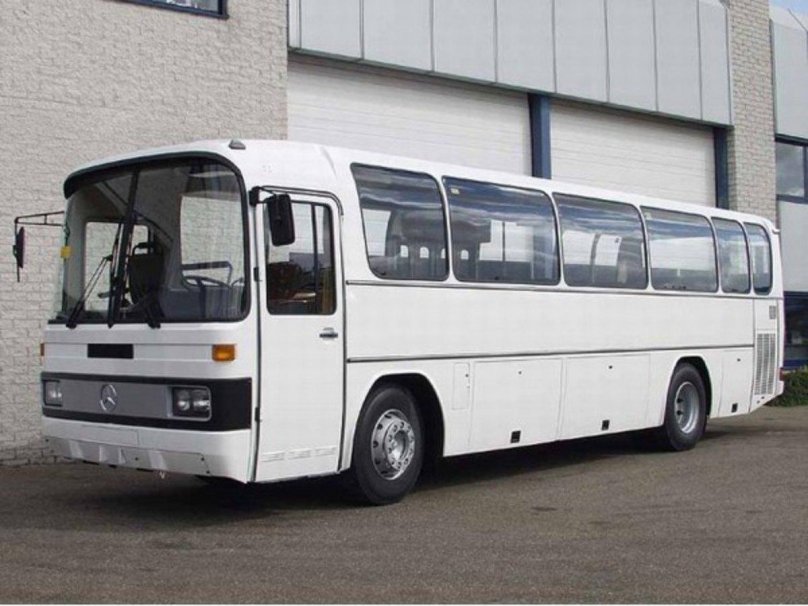 Автобус Mercedes-Benz o303
