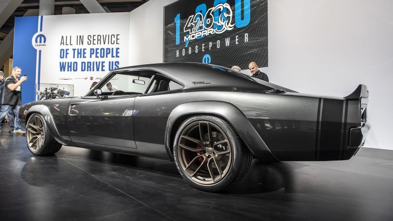 Dodge Charger Hellephant