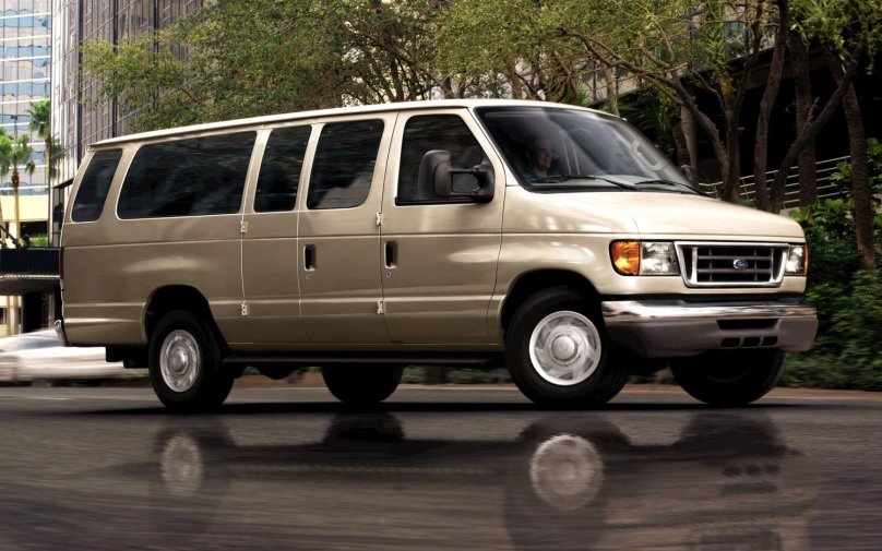 Форд Эконолайн е350