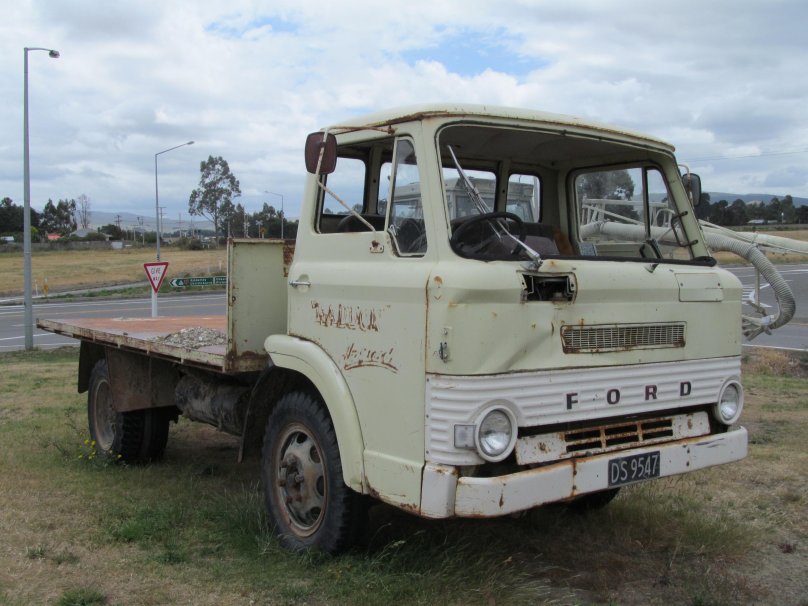 Ford d-750
