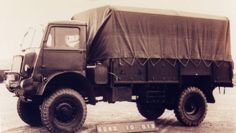 Автомобиль Bedford QLD