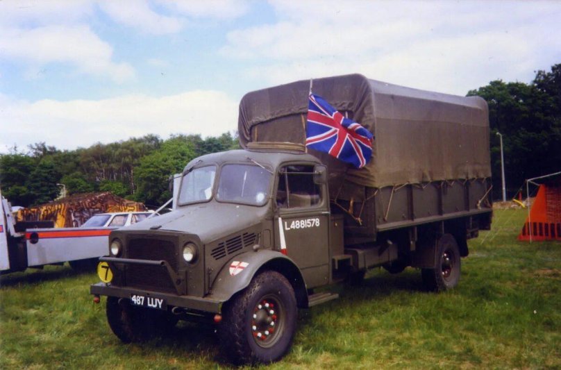 Военный грузовик Bedford