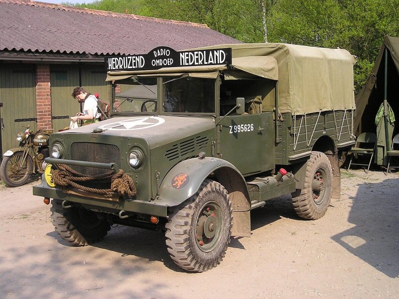 Военный грузовик Bedford