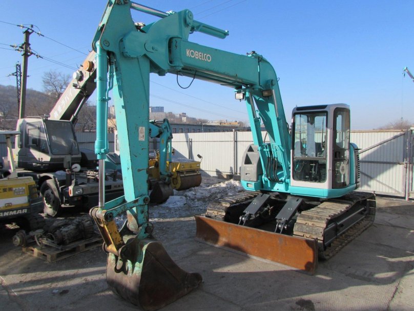 Экскаватор Kobelco sk130ur
