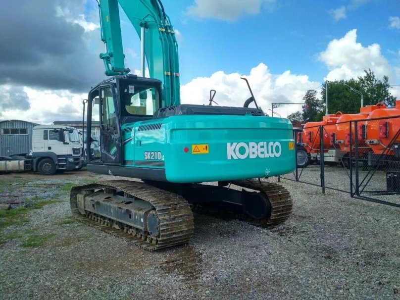 Kobelco sk210
