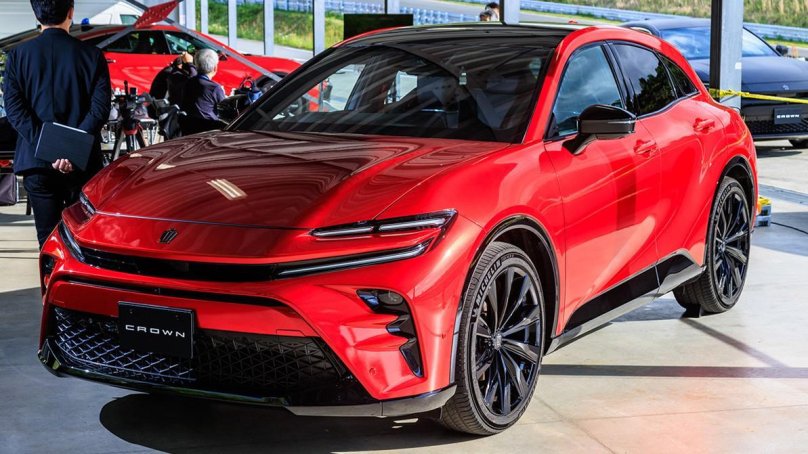 Тойота Краун 2024