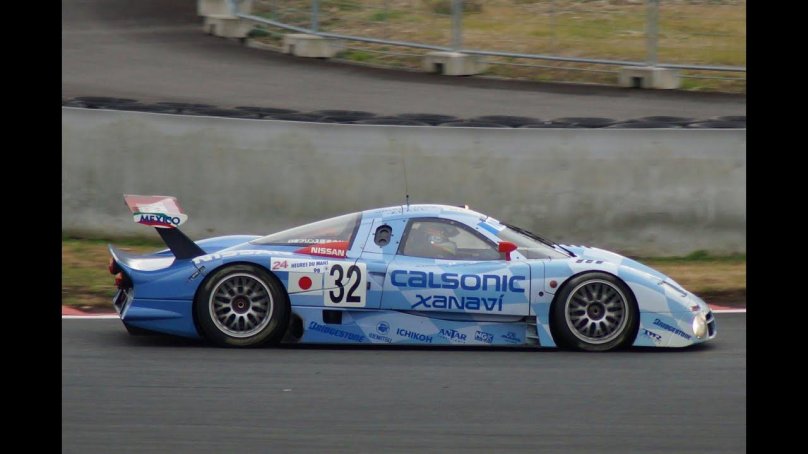 Nissan r390 gt1 Race car