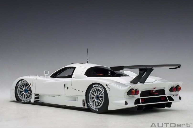 Nissan 390 gt1