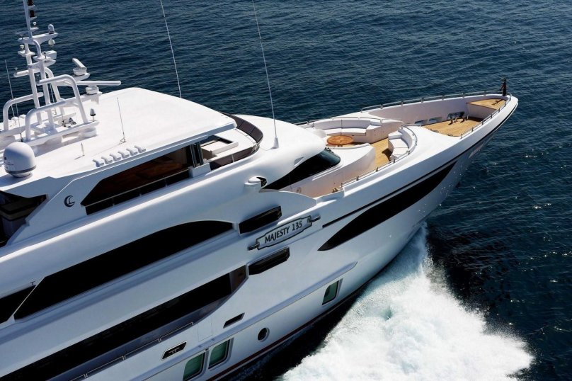 Majesty 135 Superyacht