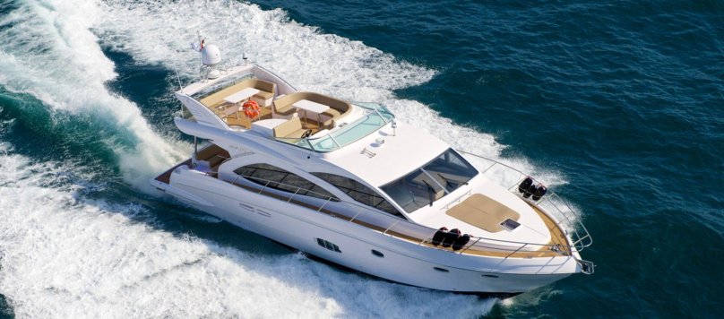 Yacht Majesty 56