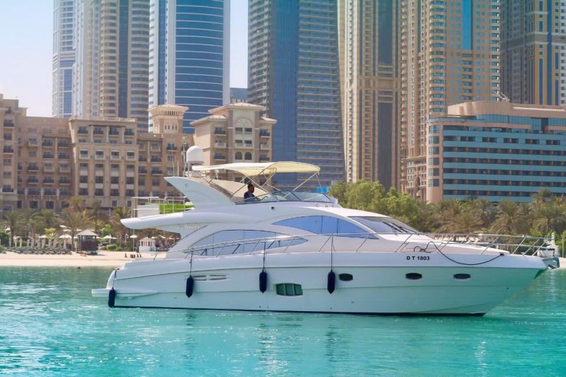 Яхта Маджестик