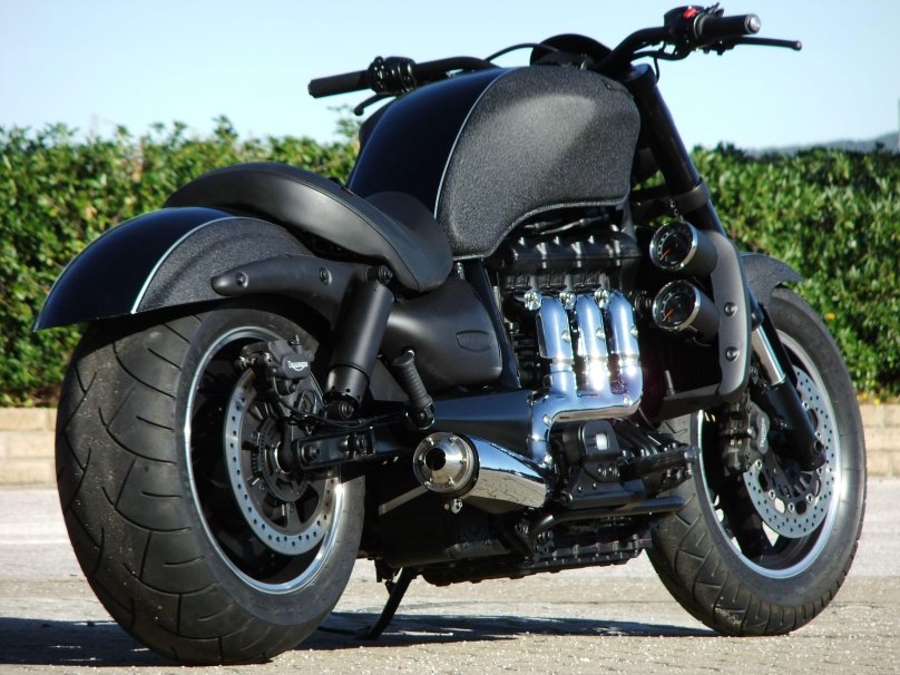 Мотоцикл Triumph Rocket 3